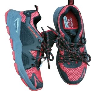 Skechers turbo spike nwot